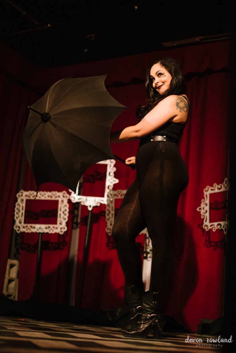 American Deitease at The Windup Space, 9.24.2016 - Silly Human Tricks Photography